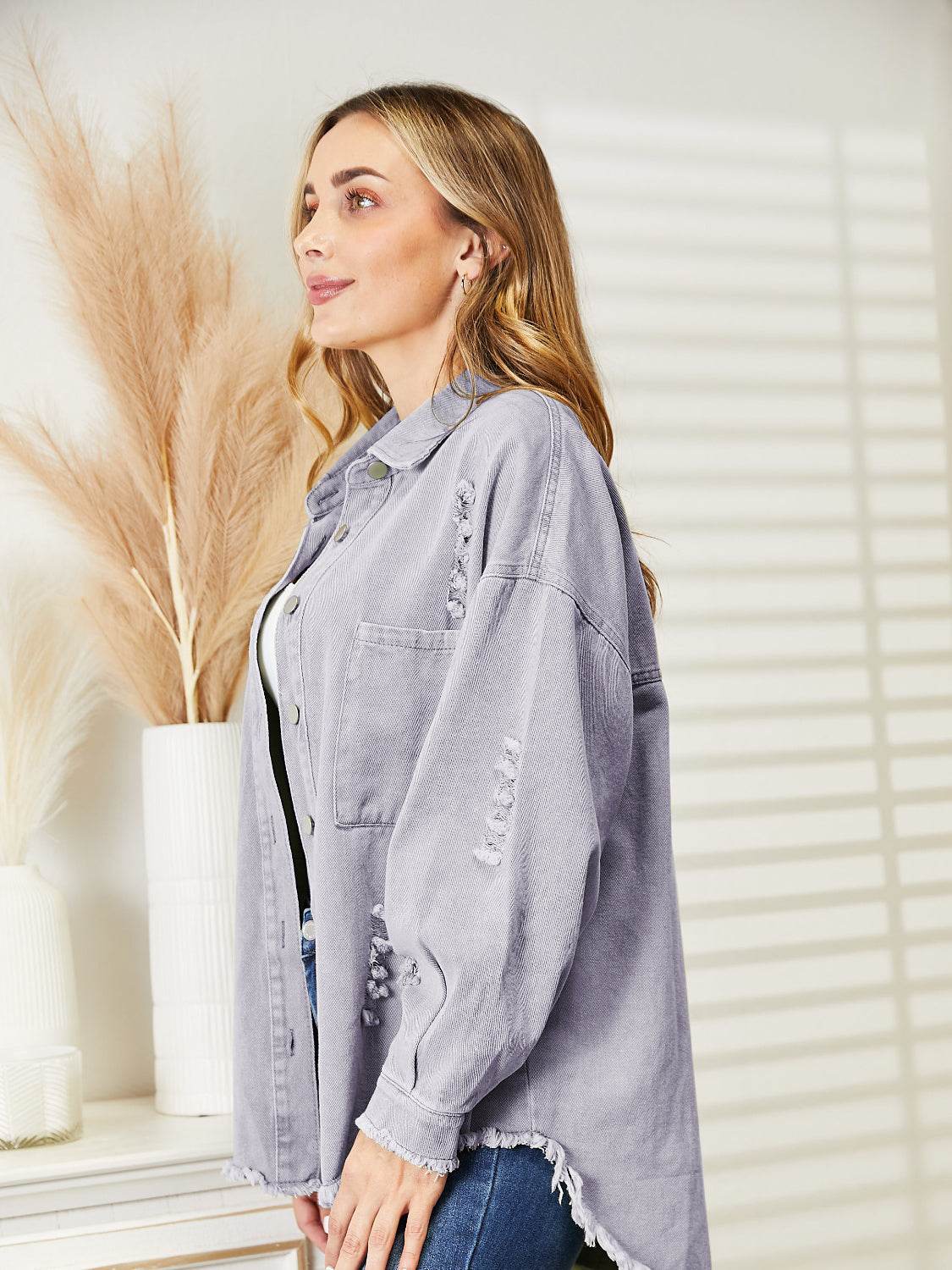 Distressed Raw Hem Denim Jacket - Delanoir