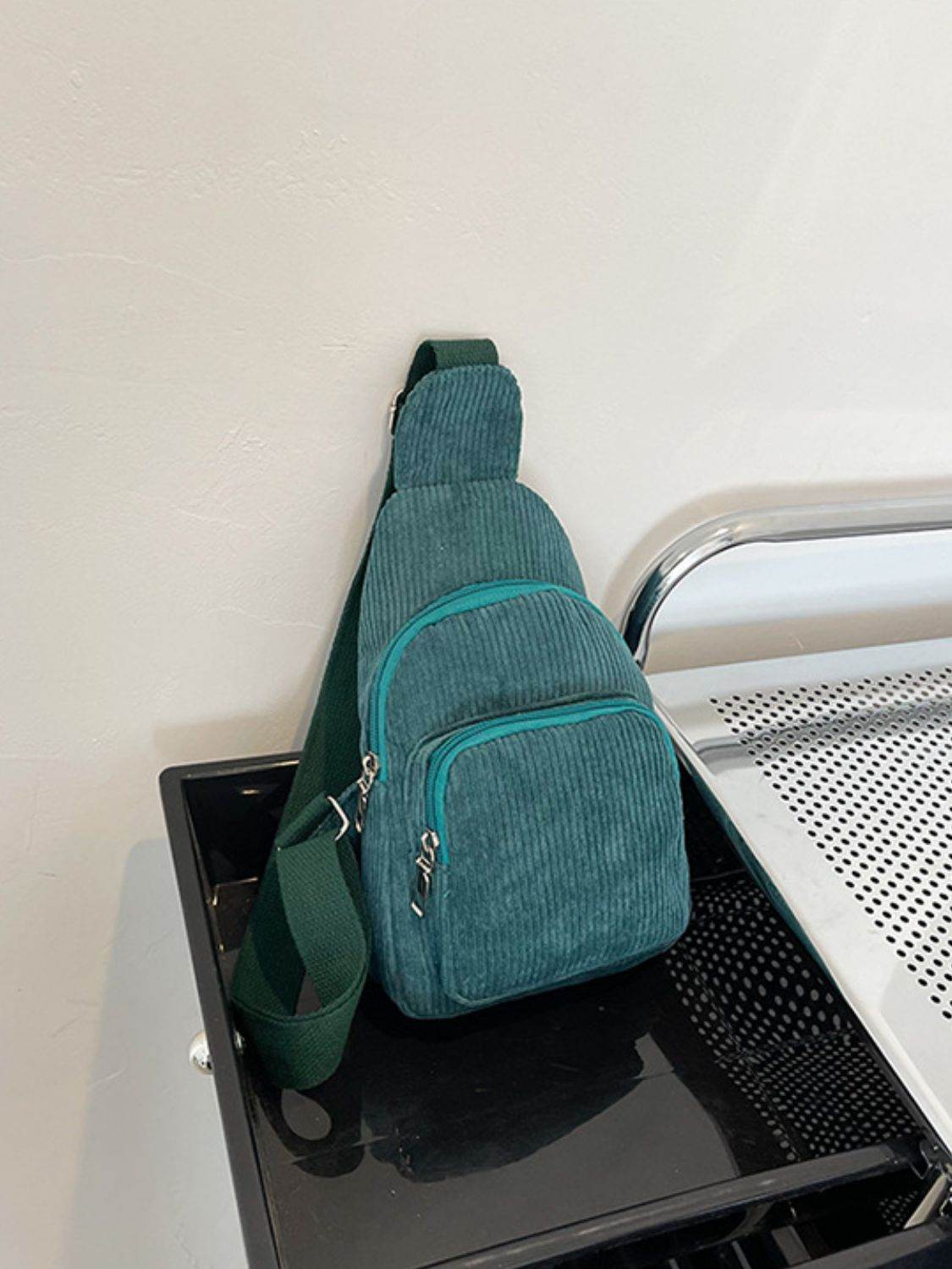 Corduroy Solid Color Crossbody Bag - Delanoir