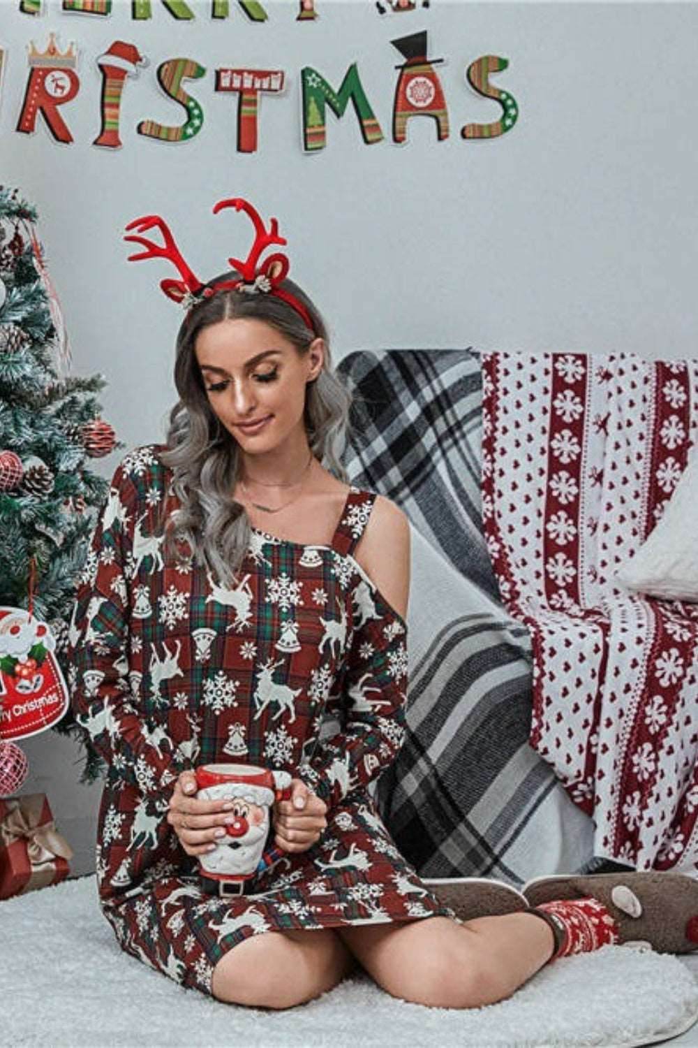 Christmas Asymmetrical Neck Long Sleeve Dress - Delanoir