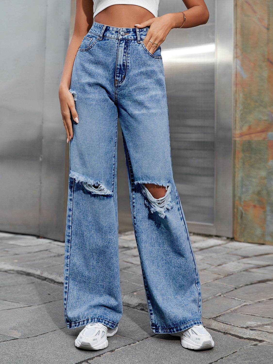 Distressed Wide Leg Jeans with Pockets - Delanoir