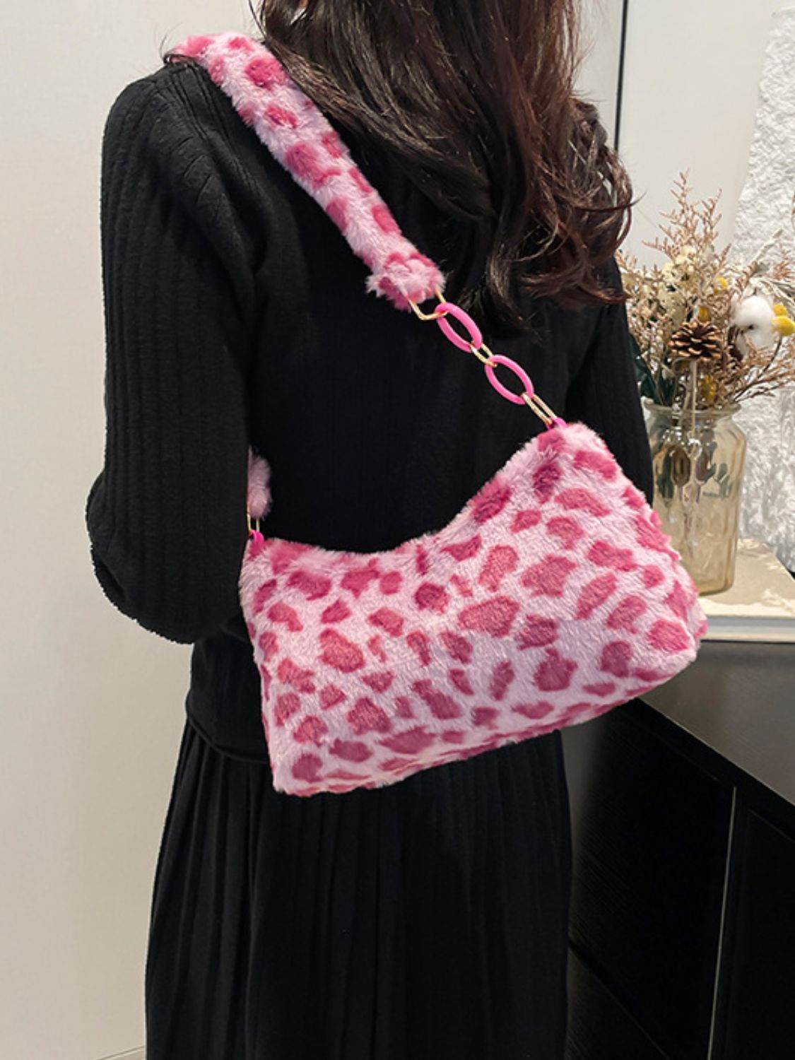 Leopard Fluff Shoulder Bag - Delanoir