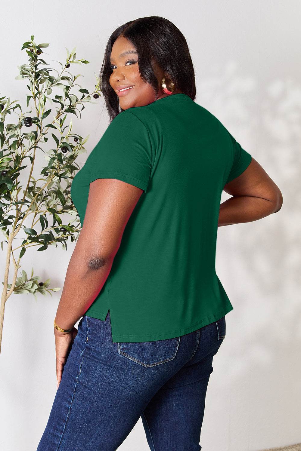 Basic Bae Full Size Round Neck Short Sleeve T-Shirt - Delanoir