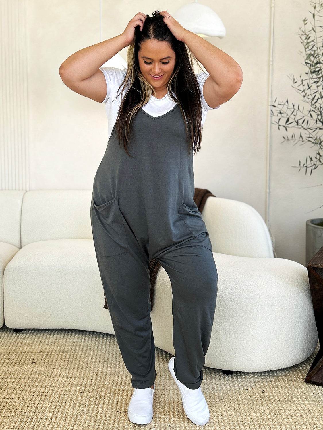 Double Take Full Size Sleeveless V-Neck Pocketed Jumpsuit - Delanoir