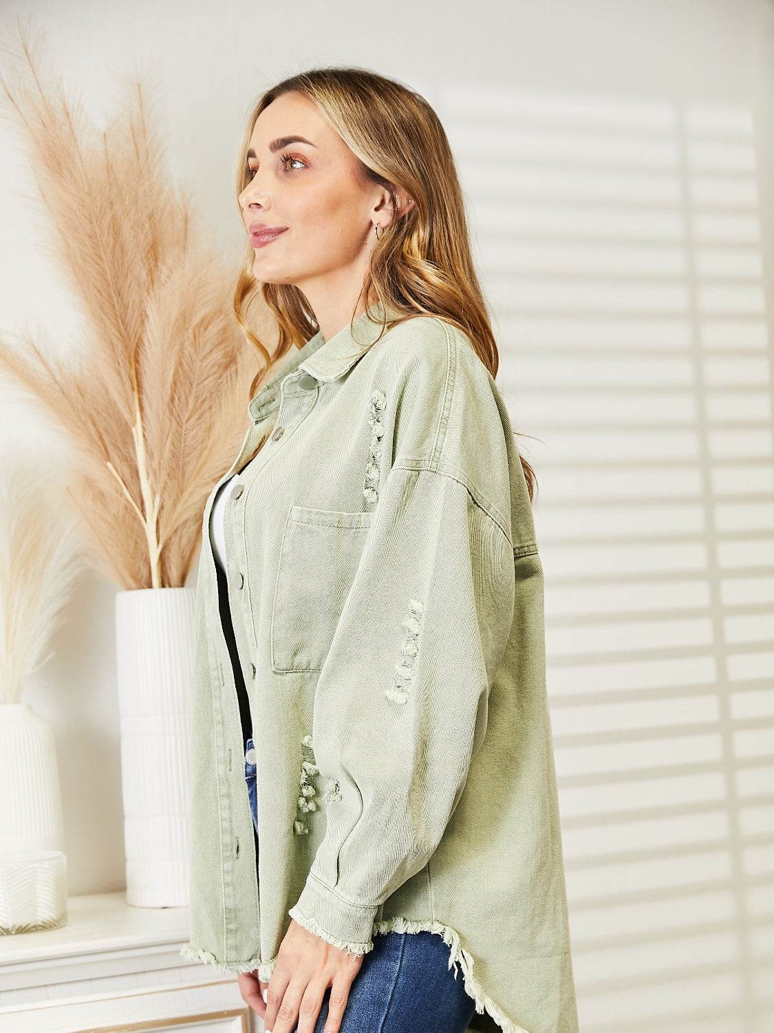 Distressed Raw Hem Denim Jacket - Delanoir