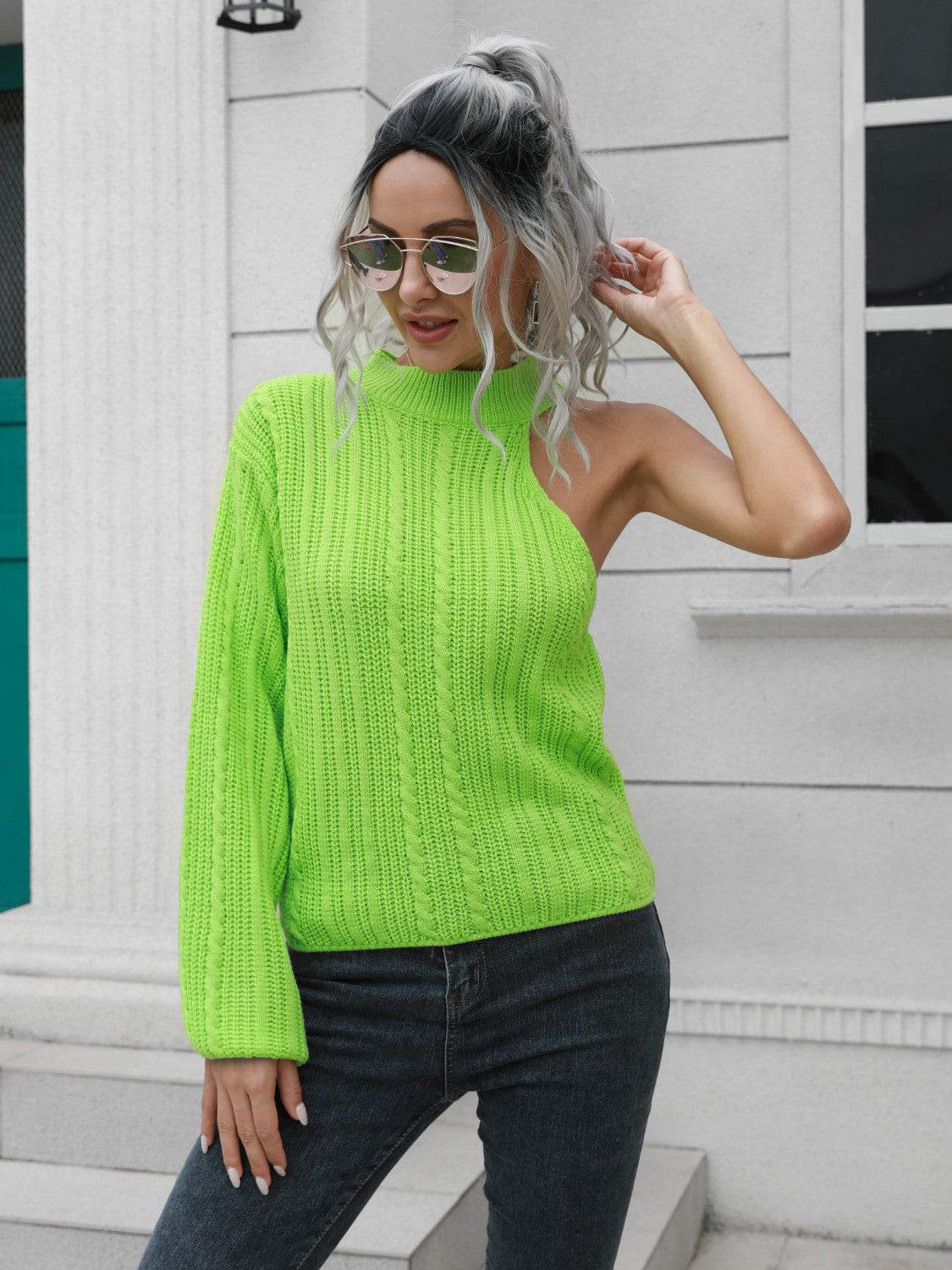 Cable-Knit Round Neck Asymmetrical Sweater - Delanoir
