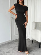 Devine Ruched Single Shoulder Short Sleeve Maxi Dress - Delanoir