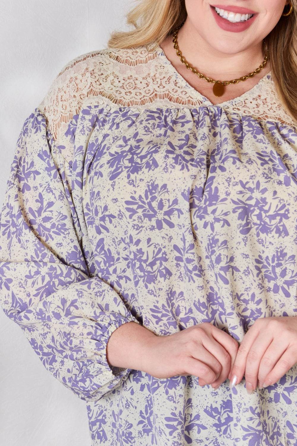 Hailey & Co Full Size Lace Detail Printed Blouse - Delanoir