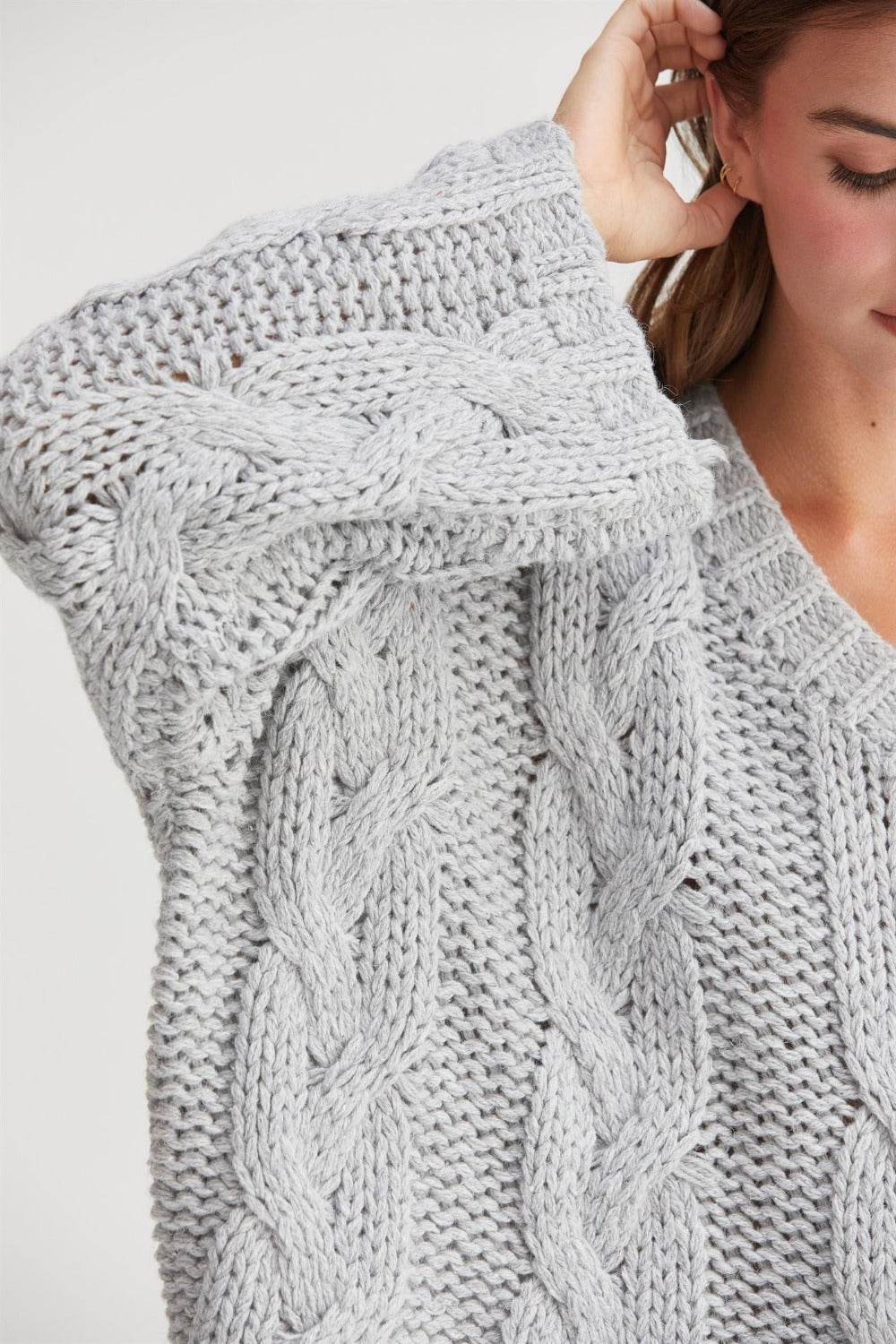 HYFVE Cable Knit V-Neck Sweater - Delanoir