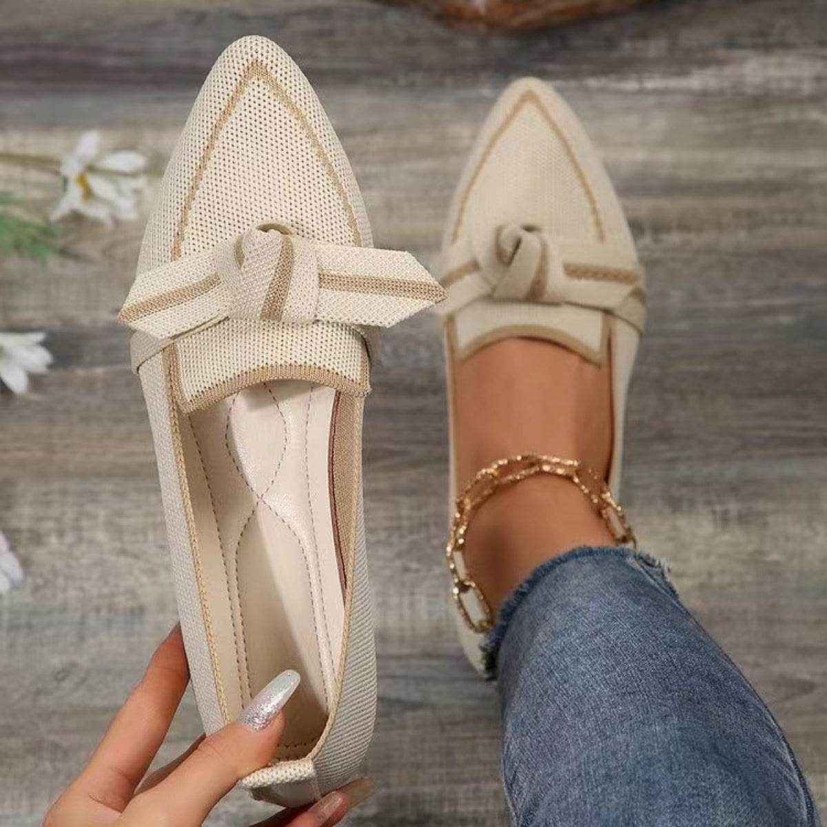 Bow Contrast Trim Point Toe Loafers - Delanoir
