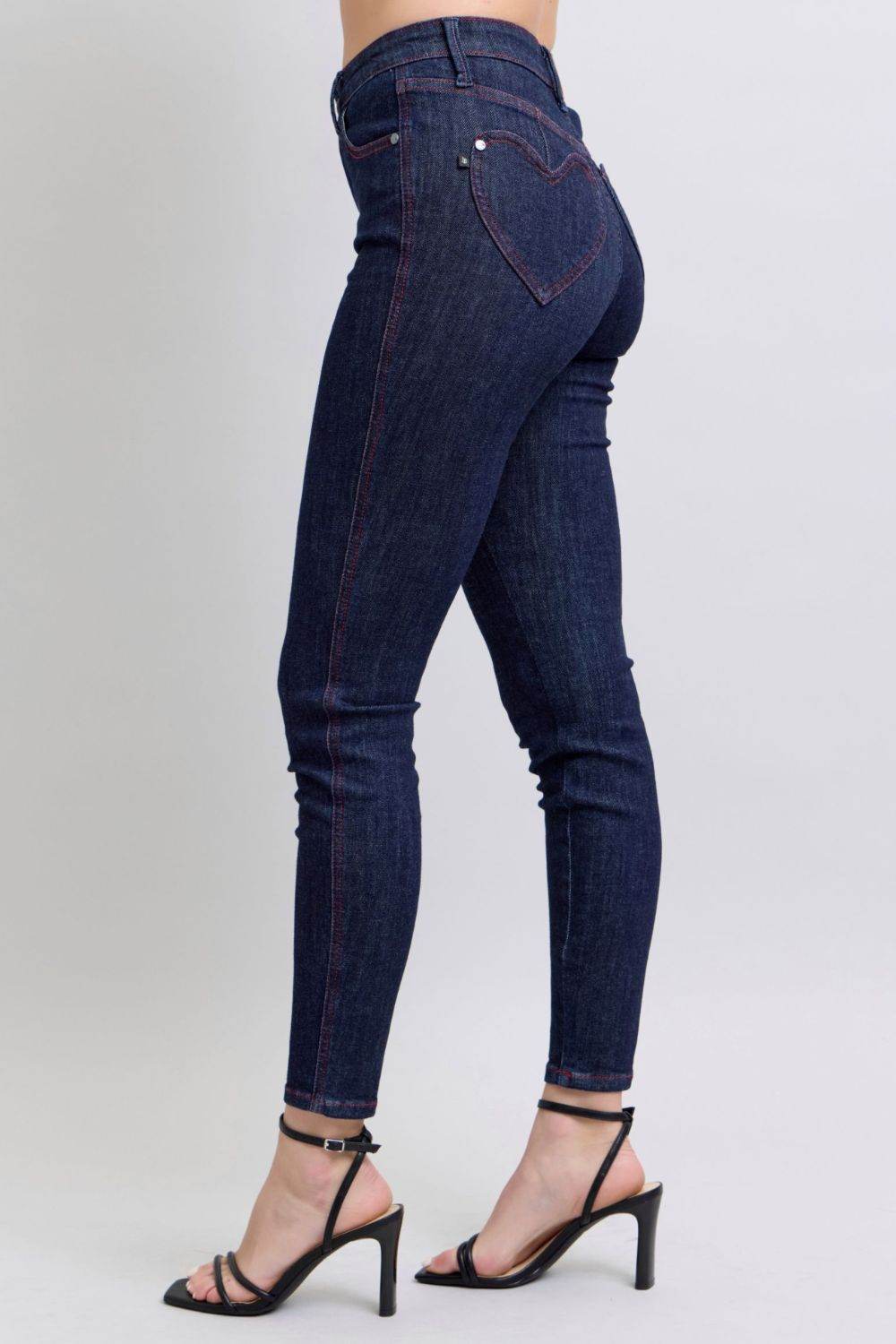 Judy Blue Full Size Heart Shaped Back Pockets Skinny Jeans - Delanoir