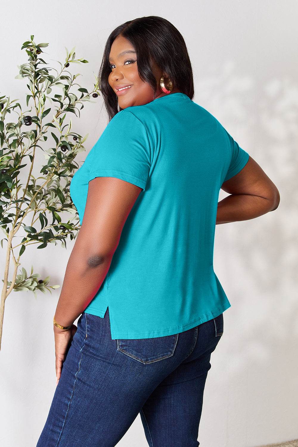 Basic Bae Full Size Round Neck Short Sleeve T-Shirt - Delanoir