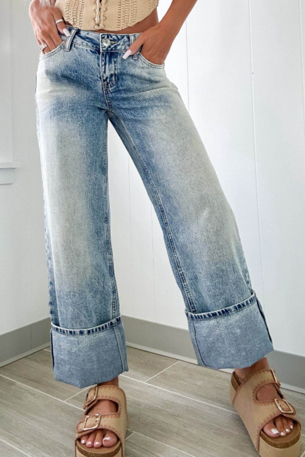 Washed Wide Leg Jeans with Pockets - Delanoir