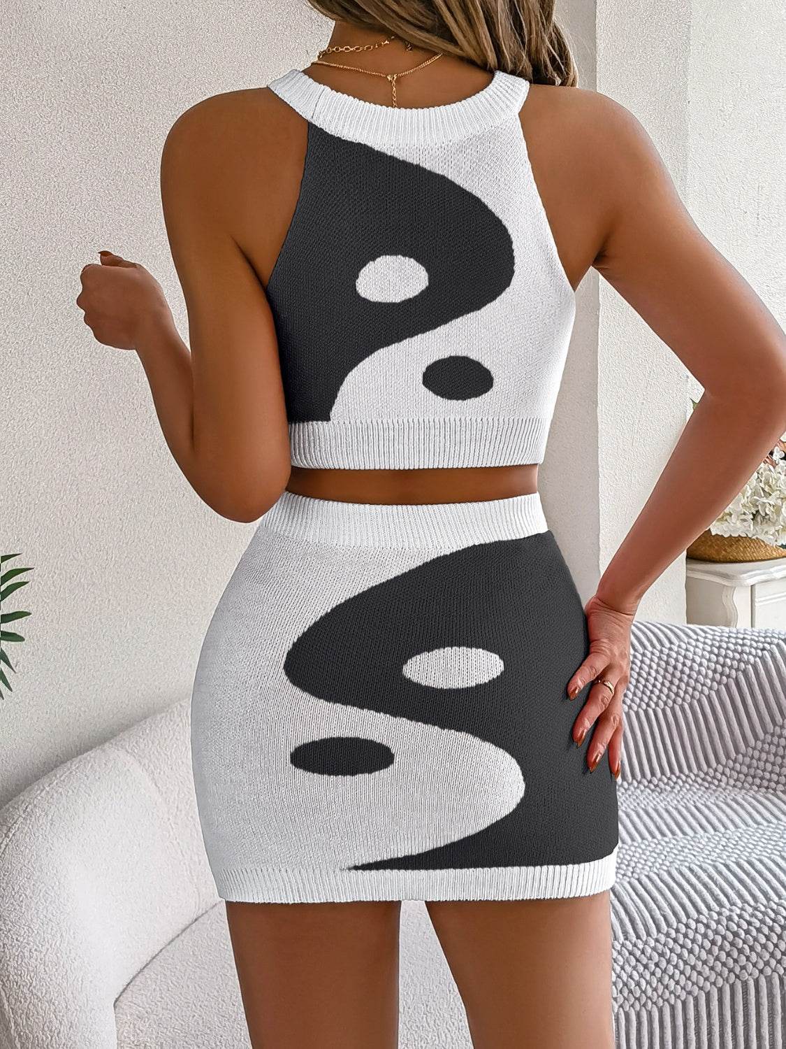 Round Neck Sleeveless Top and Skirt Knit Set - Delanoir