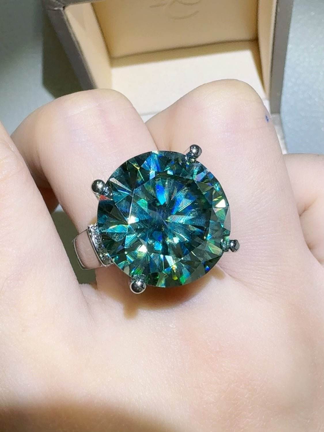 20 Carat Moissanite 925 Sterling Silver Ring - Delanoir