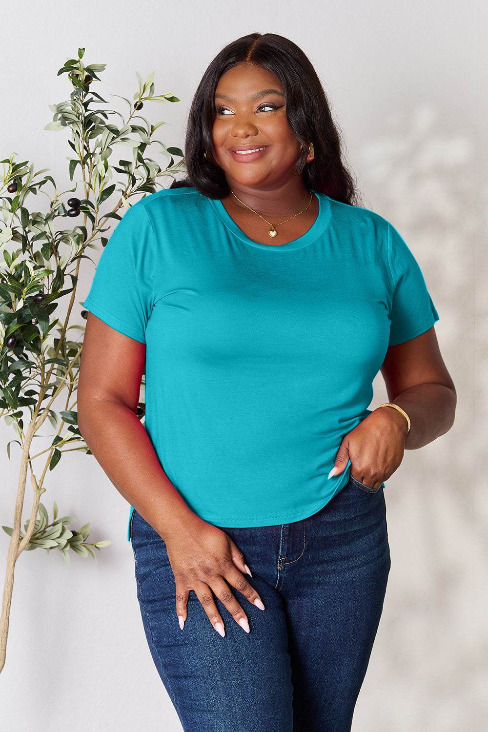 Basic Bae Full Size Round Neck Short Sleeve T-Shirt - Delanoir