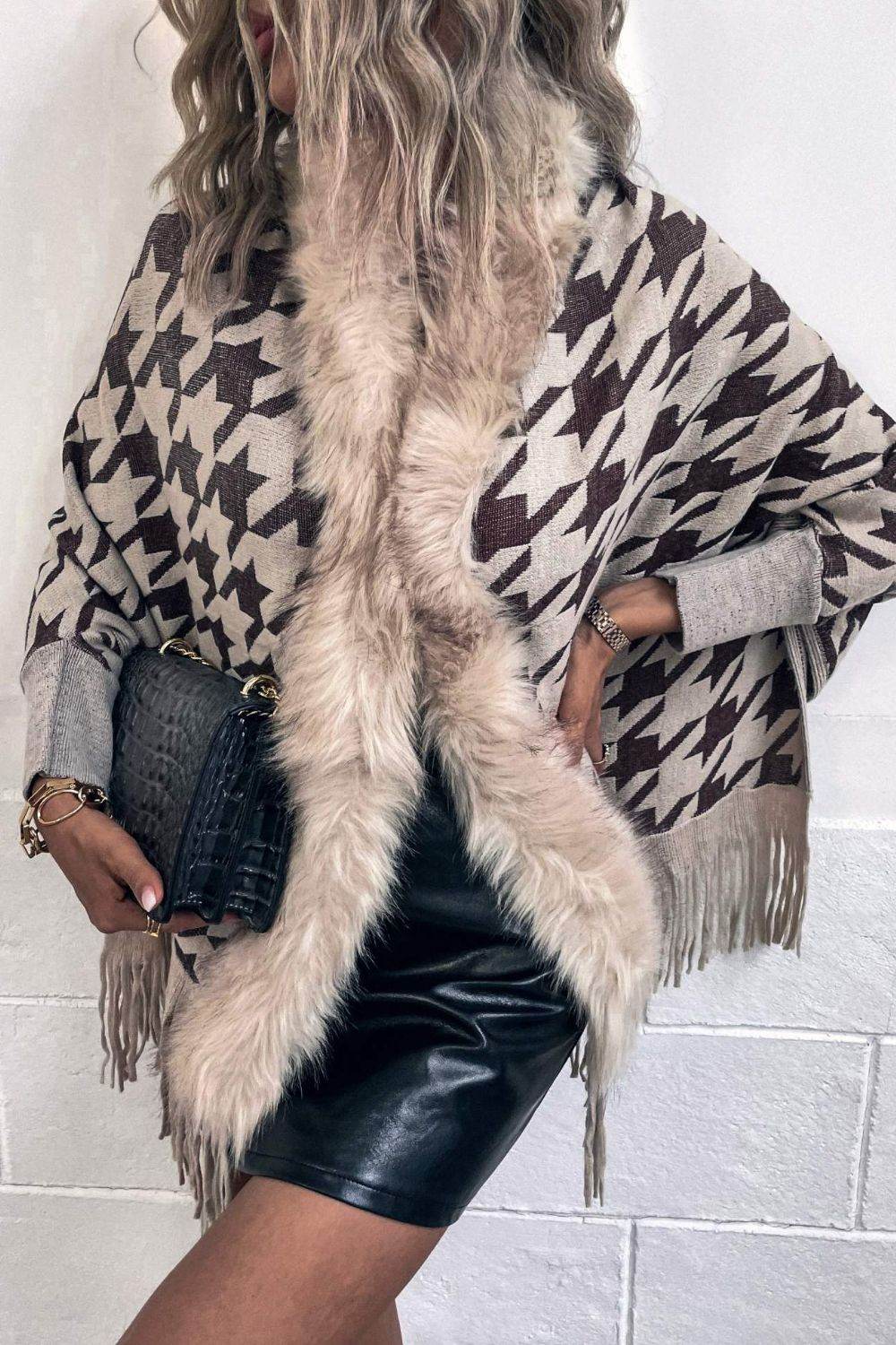 Houndstooth Fringe Hem Poncho - Delanoir