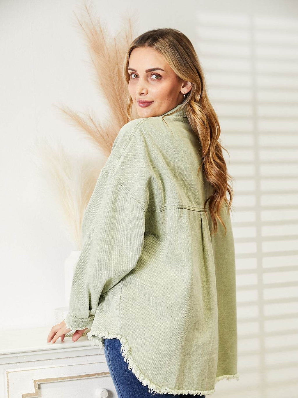 Distressed Raw Hem Denim Jacket - Delanoir