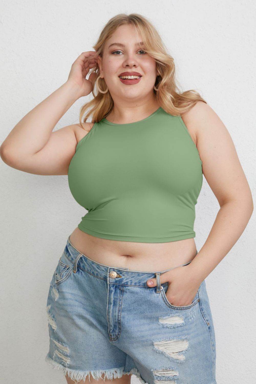 Basic Bae Full Size Round Neck Slim Tank - Delanoir