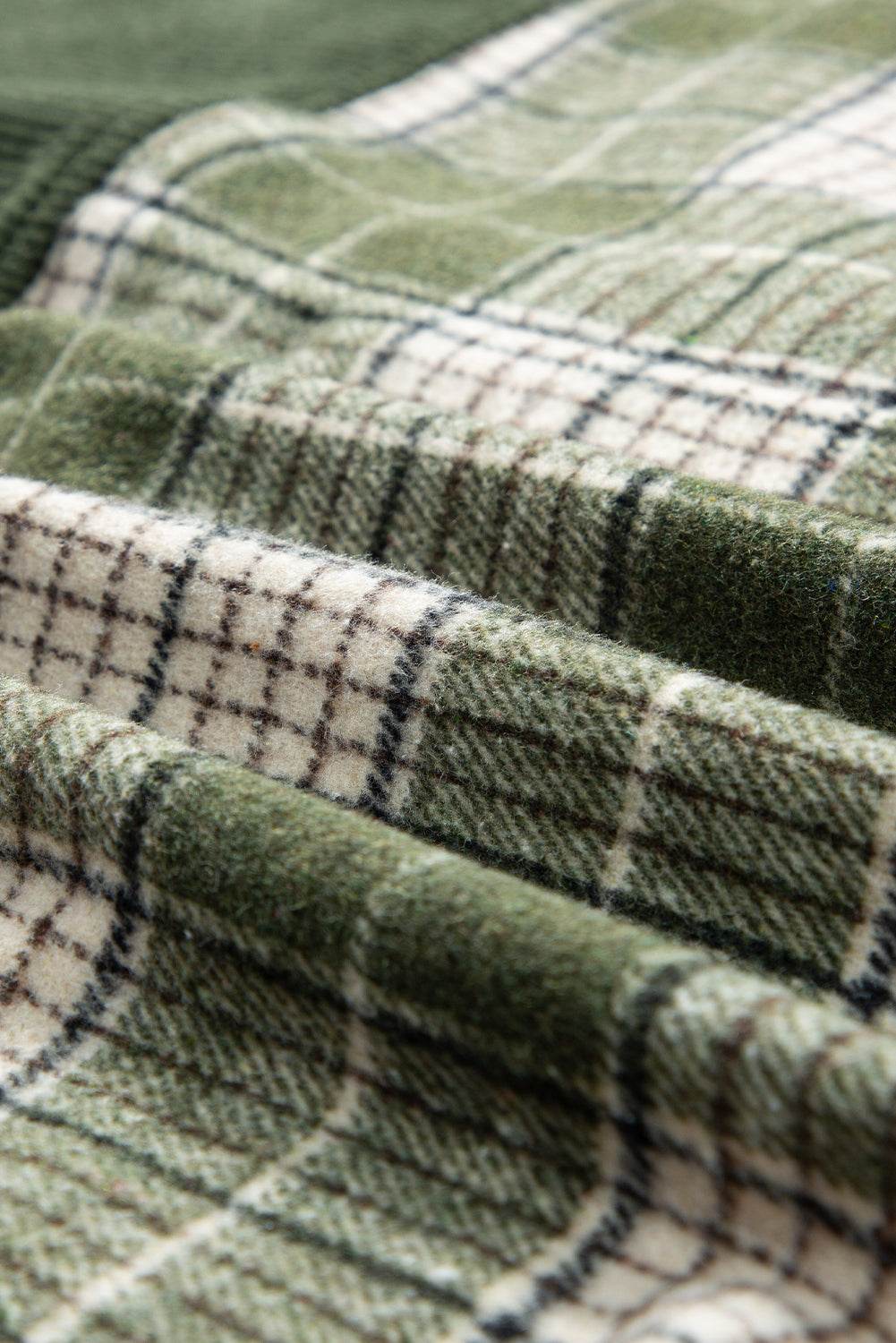 Snap Down Collared Neck Plaid Shacket - Delanoir