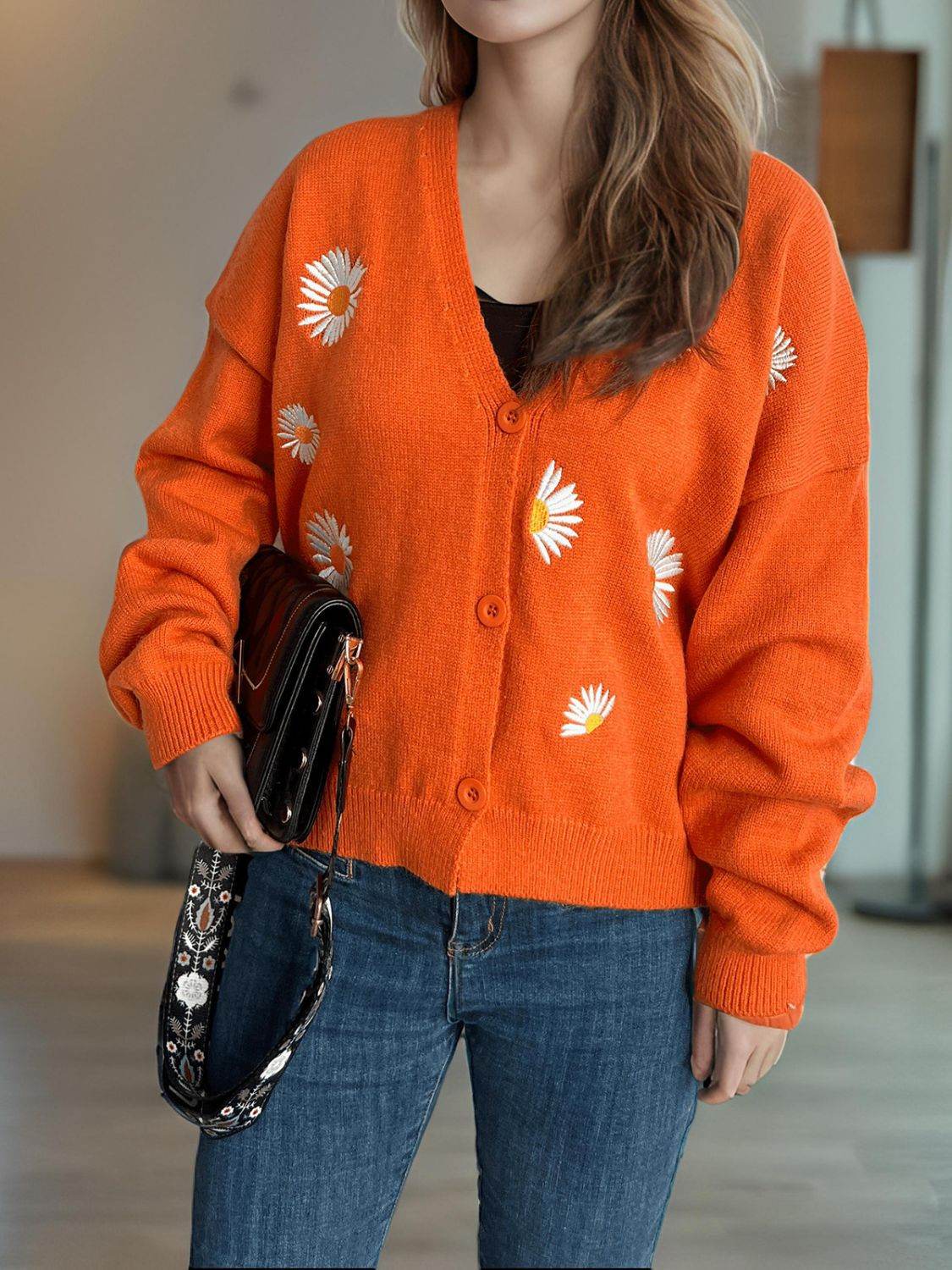 Daisy Button Up V-Neck Cardigan - Delanoir