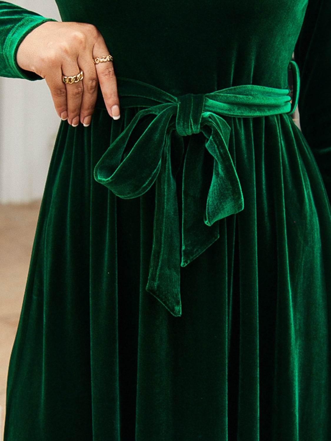 Tie Front Round Neck Long Sleeve Maxi Dress - Delanoir