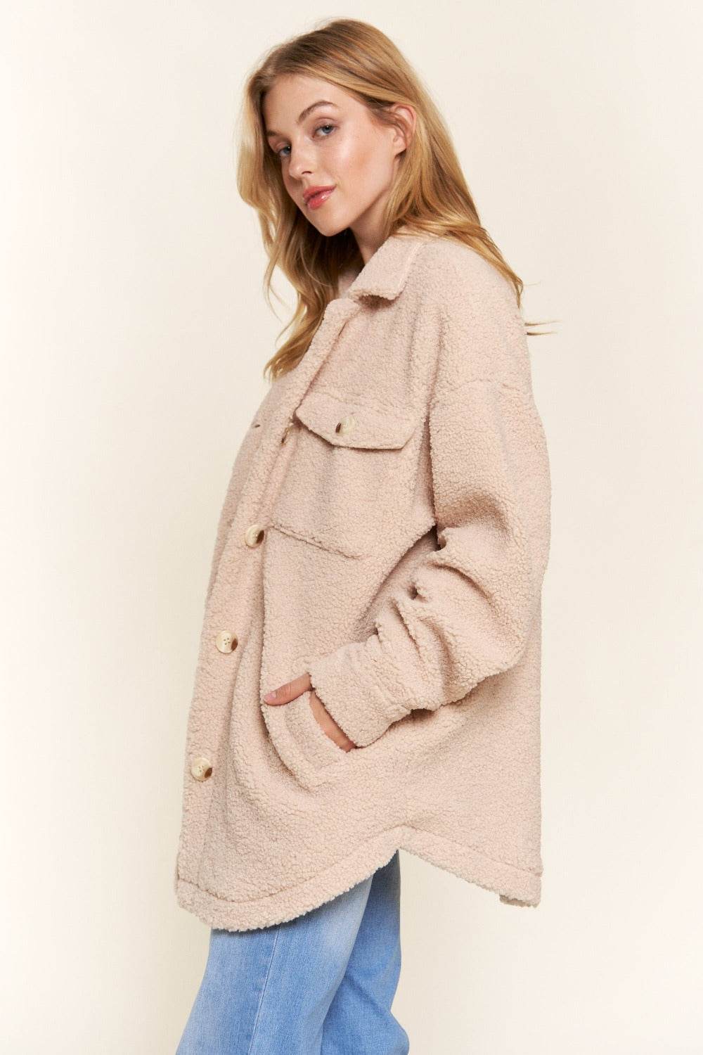 And The Why Teddy Sherpa Button Down Curved Hem Shacket - Delanoir