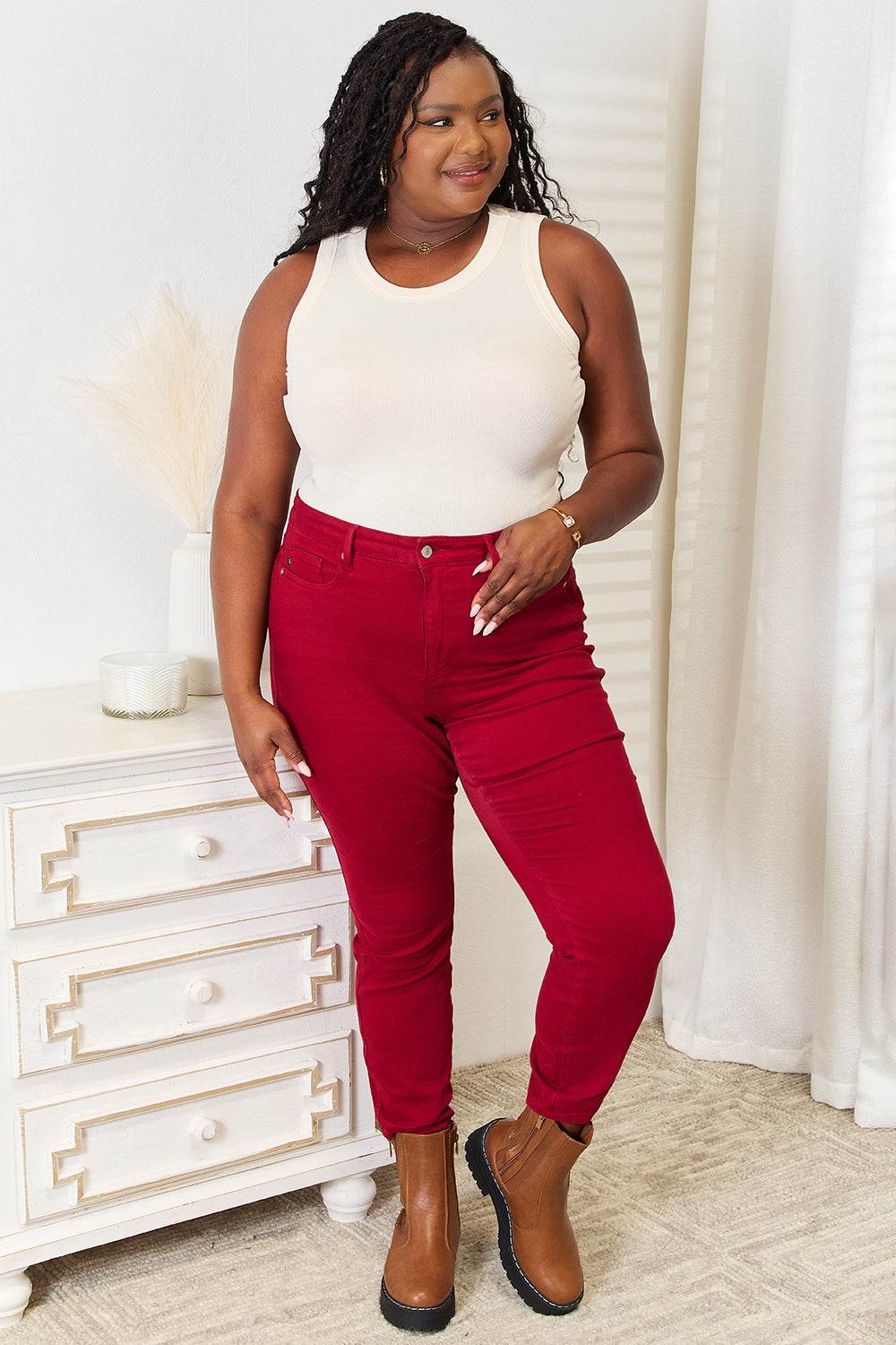 Basic Bae Full Size Round Neck Tank - Delanoir