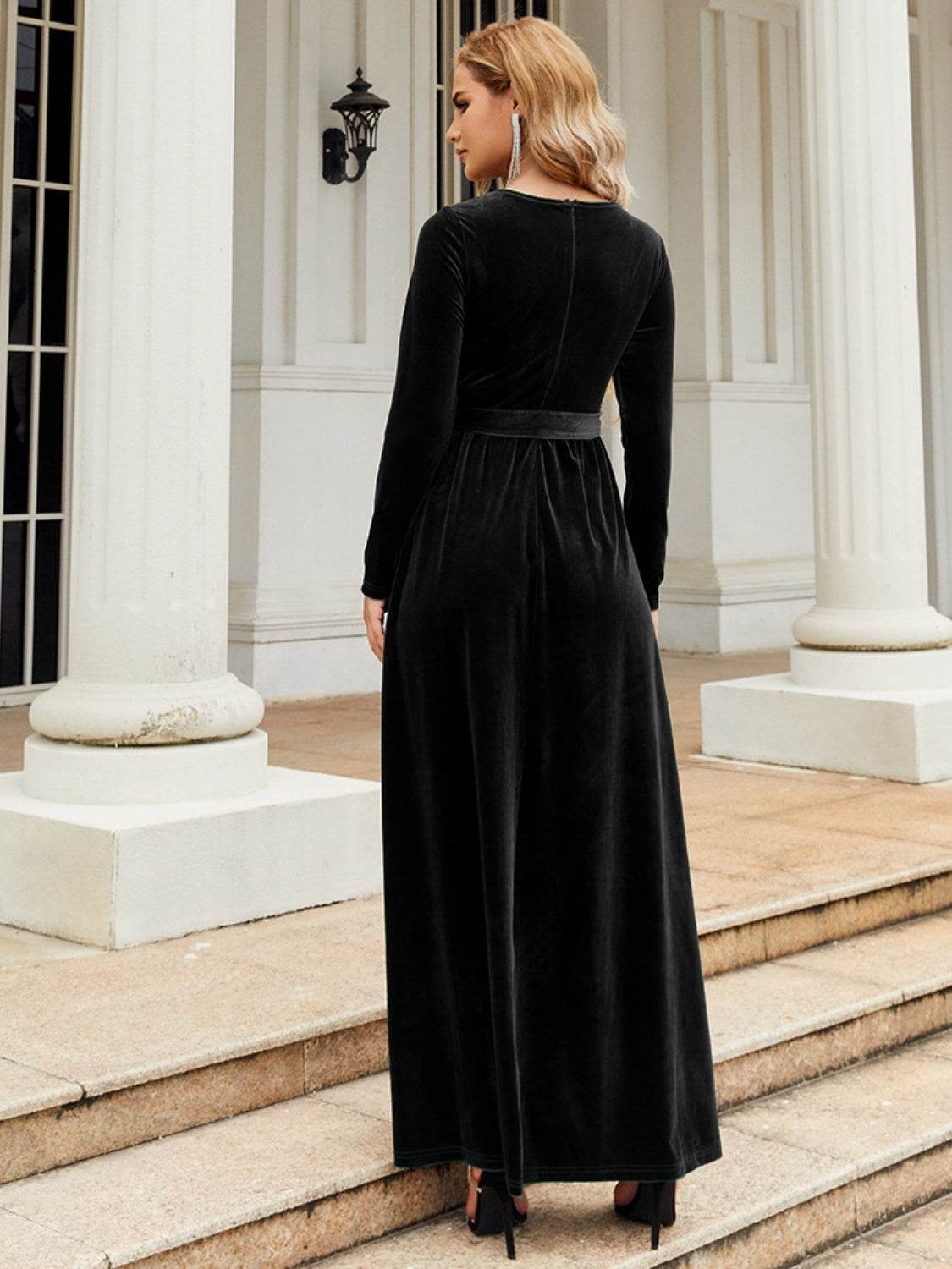 Tie Front Round Neck Long Sleeve Maxi Dress - Delanoir
