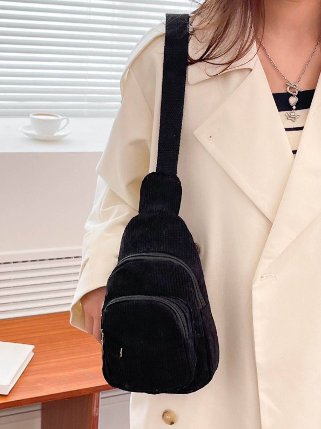 Corduroy Solid Color Crossbody Bag - Delanoir