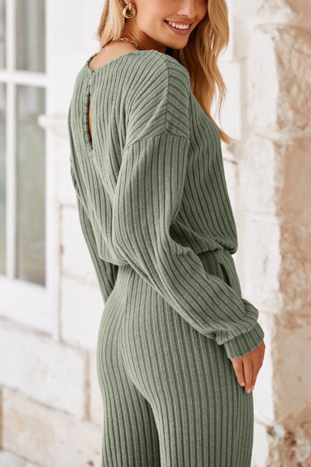 Round Neck Long Sleeve Jumpsuit - Delanoir