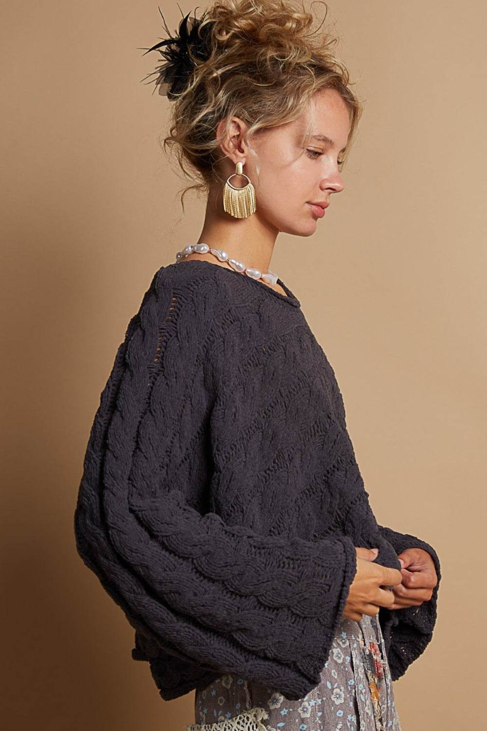 POL Round Neck Cable Knit Cropped Sweater - Delanoir